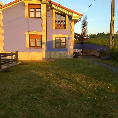 Semesterbostad Casa Balmori El Peral