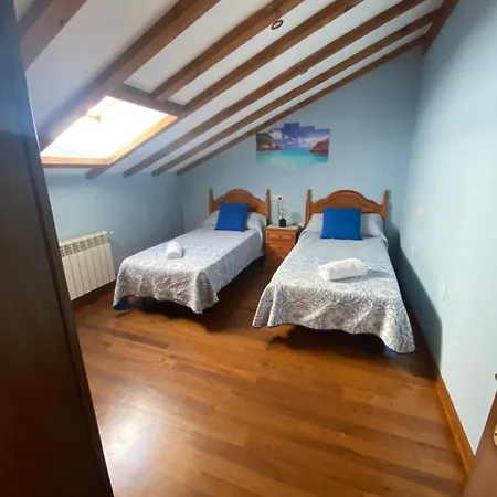 Semesterbostad Casa Balmori El Peral