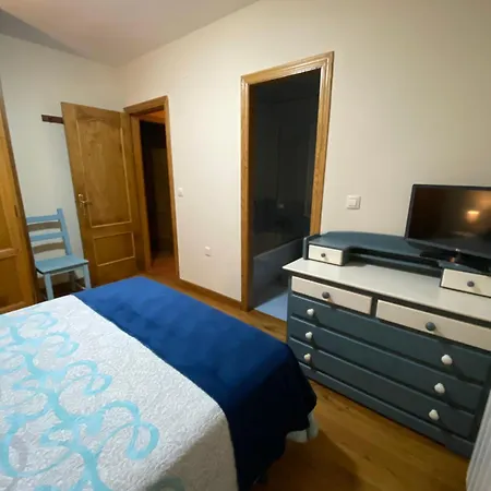 Semesterbostad Casa Balmori El Peral *